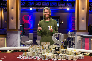 Andrew Lichtenberger lancia la sala da poker online LuckyChewyPoker