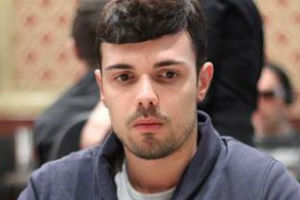 ‘KingMavE911’ guida i 39 left al Day 2 del €250 Sunday Special Progressive KO Edition di PokerStars