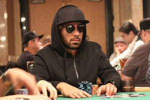 Massimo De Mario e Mariano Martiradonna si qualificano al Day 3 del PokerStars Championship Bahamas Main Event