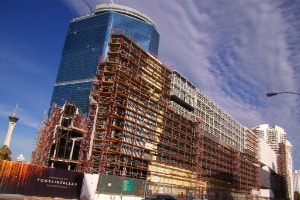 Carl Icahn Vende Casinò Fontainebleau Incompleto per $600 Milioni