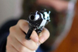 Bandito scappa con oltre mezzo milione di euro dopo una rapina a mano armata nel Casinò Campione d’Italia
