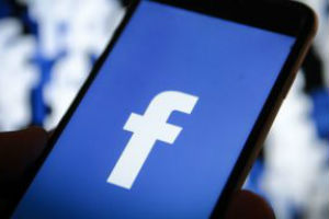 Dopo Google anche Facebook vieta le pubblicità di gioco d’azzardo in Italia