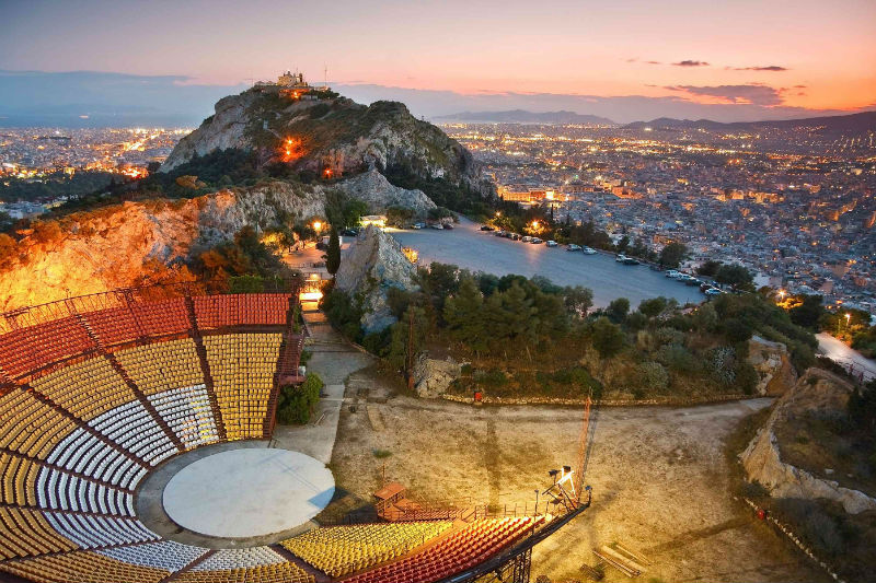 L’Interesse nel Resort Integrato di Atene da €8 Miliardi si Restringe a Tre Colossi di Casinò USA
