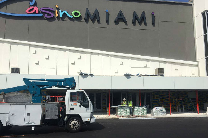 Il Boss di Casinò Phil Ruffin Aumenta la sua Presenza sulla Costa Orientale con l’Acquisto del Casino Miami