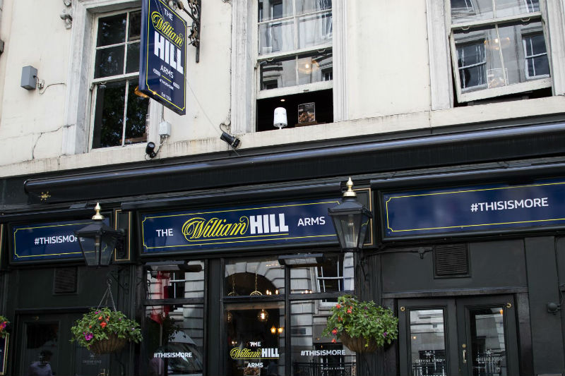 William Hill e Caesars Hanno Analizzato una Fusione da £6 Miliardi, l’Accordo È Fallito Per il Prezzo
